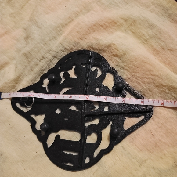 *VTG*. AVON Joy and Holly Trivet/Wall hanging. (571) - Picture 3 of 4